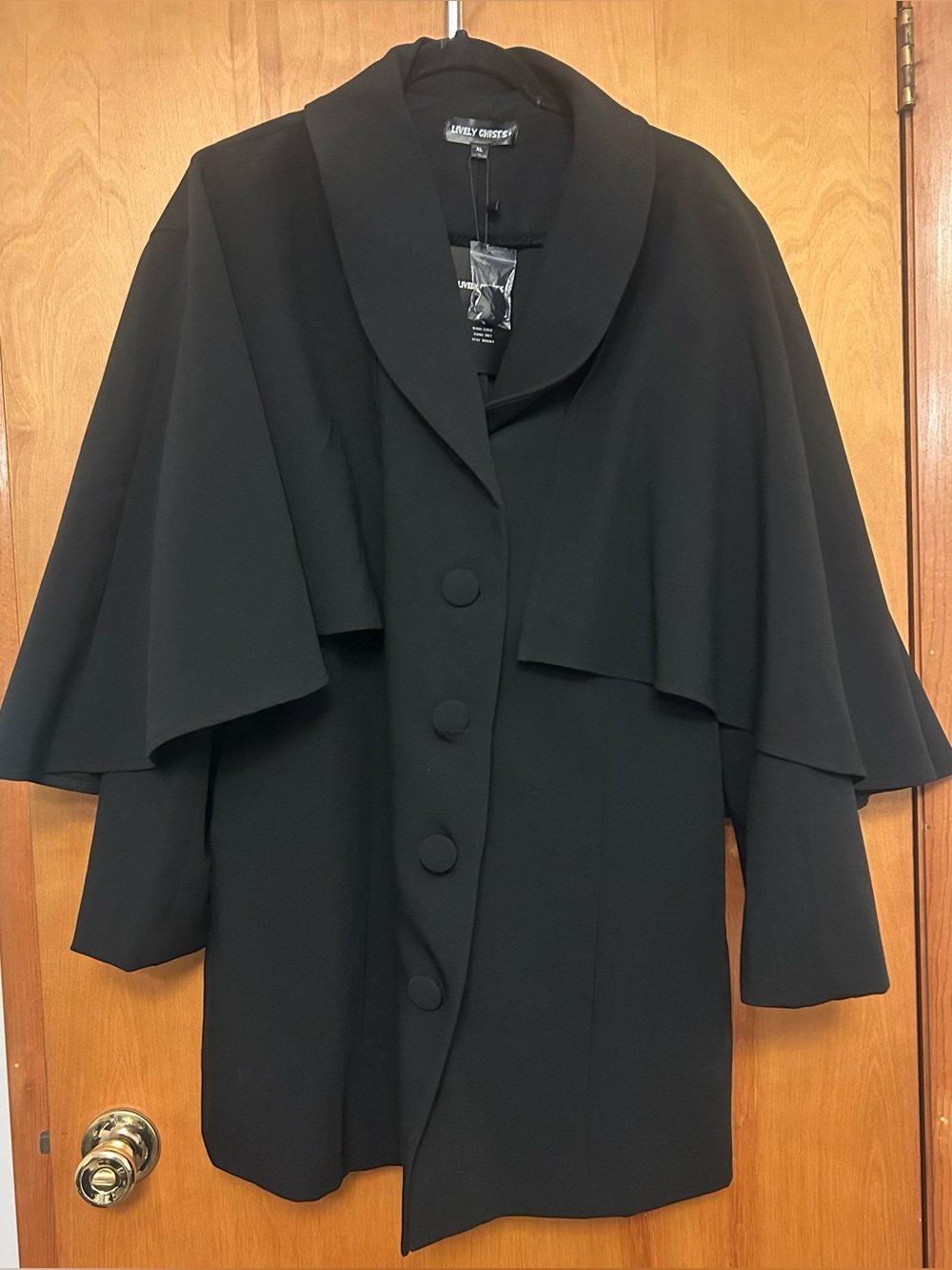 NWT Lively Ghosts XL Nevermore Caped Coat